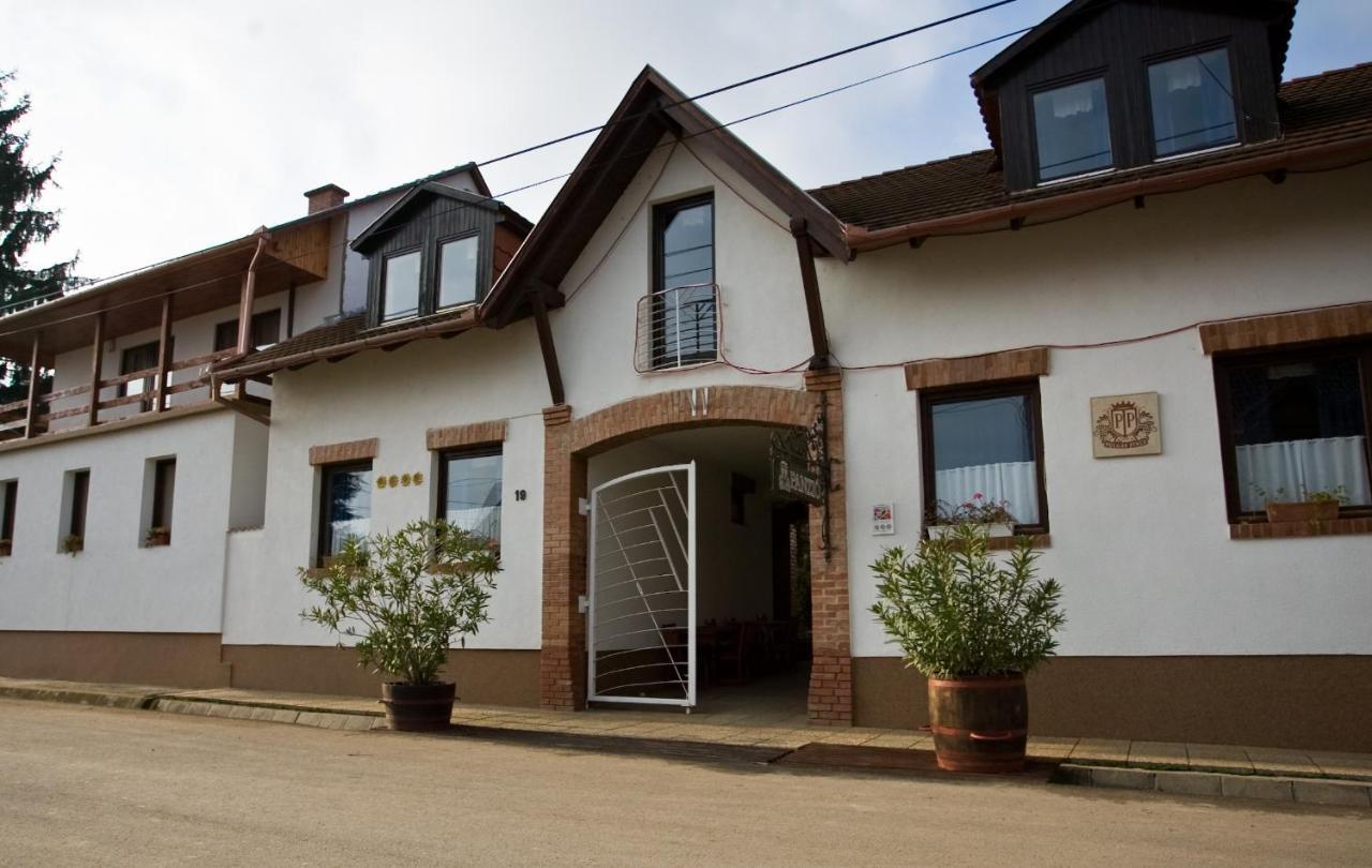 Polgar Panzio Bed and Breakfast Villány Εξωτερικό φωτογραφία